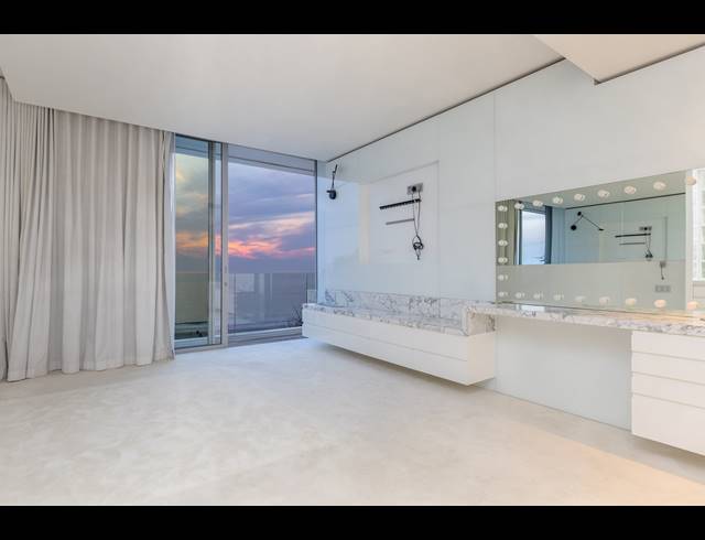 3 BEDROOM HOUSE TO LET IN CAMPS BAY